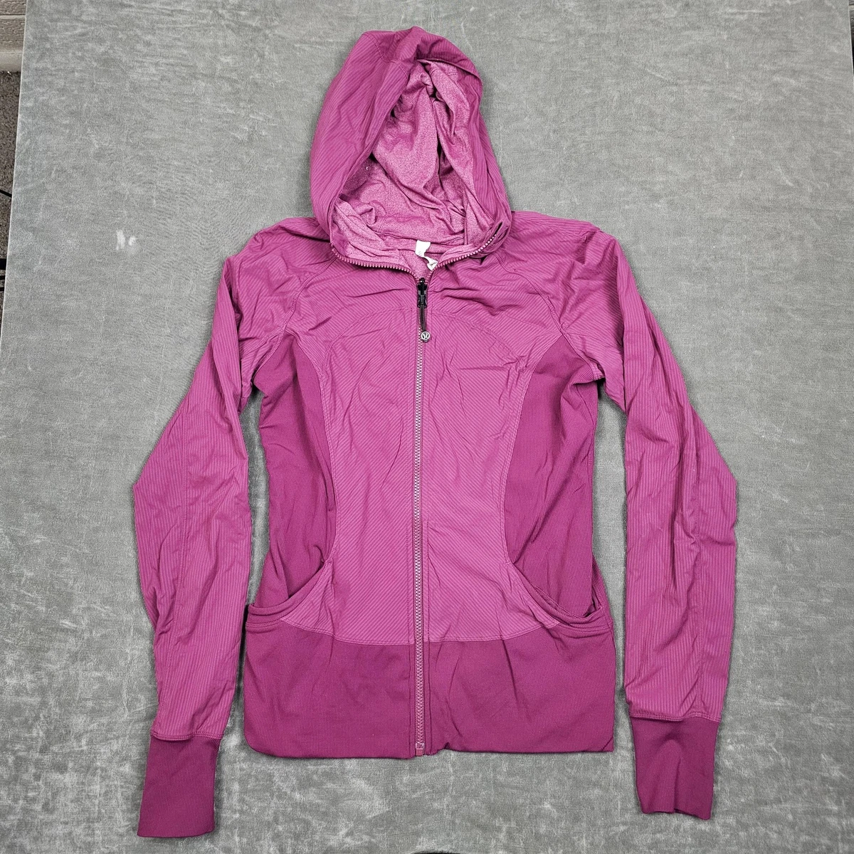 希少✨ルルレモン　ジップアップ　ジャケット　パープル　6 Lululemon Purple Striped Activewear Jackets for Women | Updated