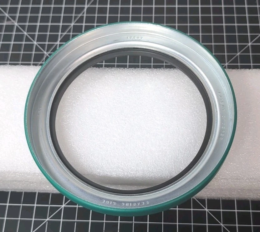 Уплотнение колеса 47697 SKF заменяет 370003A совершенно новое бесплатная доставка оптовые скидки - Изображение 2 из 4