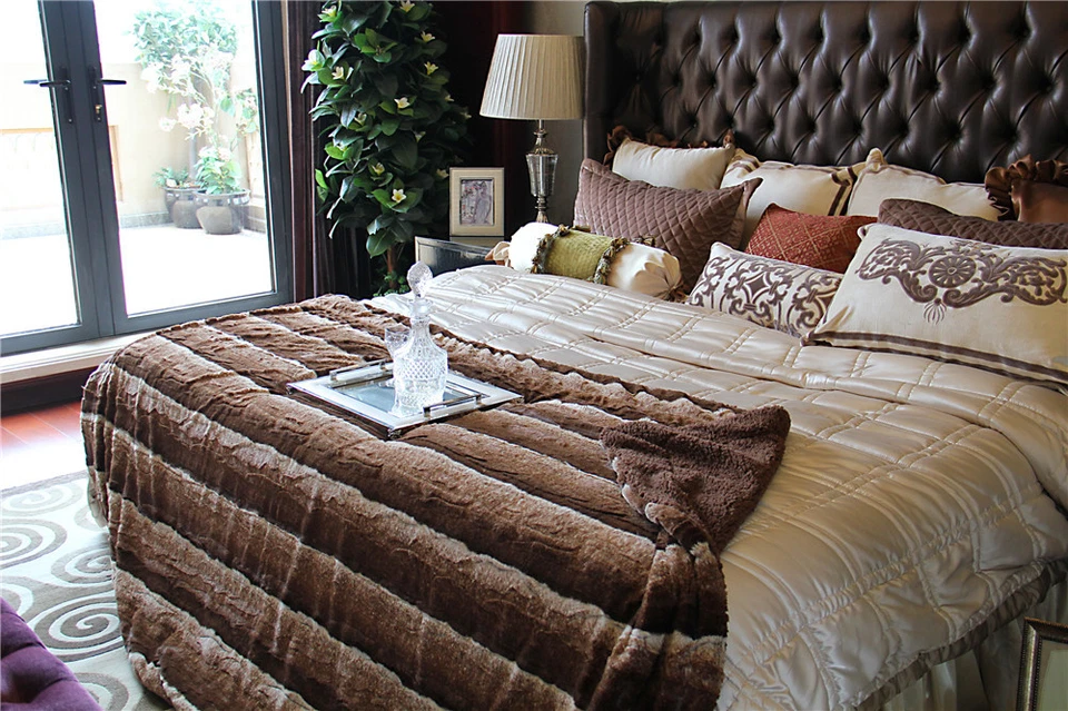 Manta de cama Tache marrón dorado súper suave de lujo de piel sintética Sherpa Foto 4 de 4