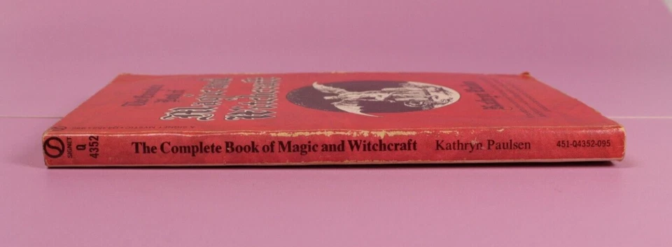 The Complete Book Of Magic And Witchcraft By Kathryn Paulsen 1970 First Edition - Image 3 of 4