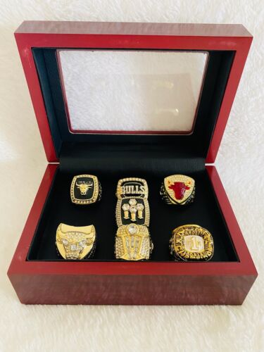 7 Pcs Chicago Bulls Michael Jordan Championship Ring Set with Case, 🇺🇸 SHIP - Afbeelding 1 van 4