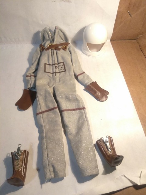 BARBIE VINTAGE 1965 MISS ASTRONAUT SPACE SUIT REPRODUCTION COMPLETE