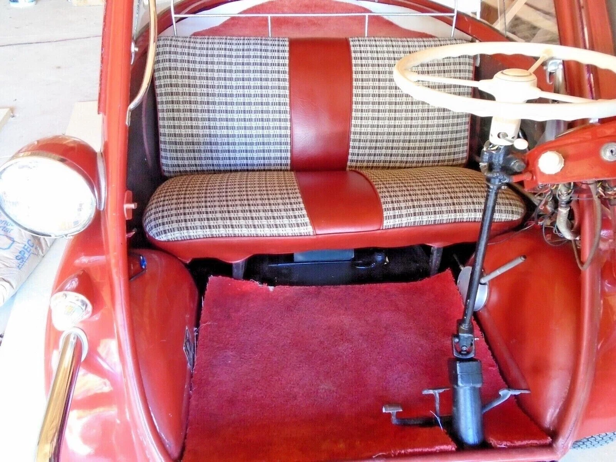 1960 BMW Isetta 300 - cabin view from front, with steering wheel and seat