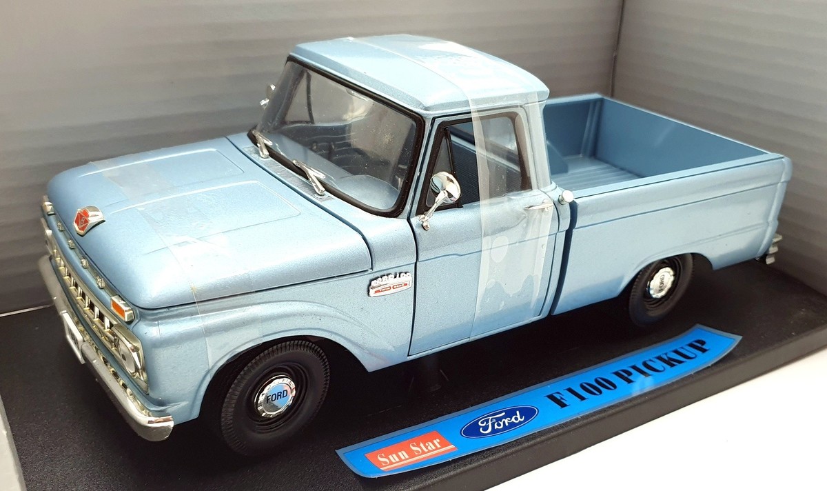 Sun Star 1/18 Scale Diecast 1272 - 1965 Ford F100 Twin Beam - Met