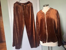 Brand New Velvet Tracksuit   2 Piece Set Jacket  Pants 