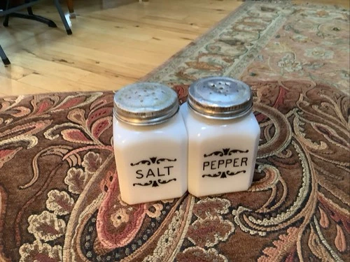 1940’s Vintage Antique Salt And Pepper Shakers Milk Glass