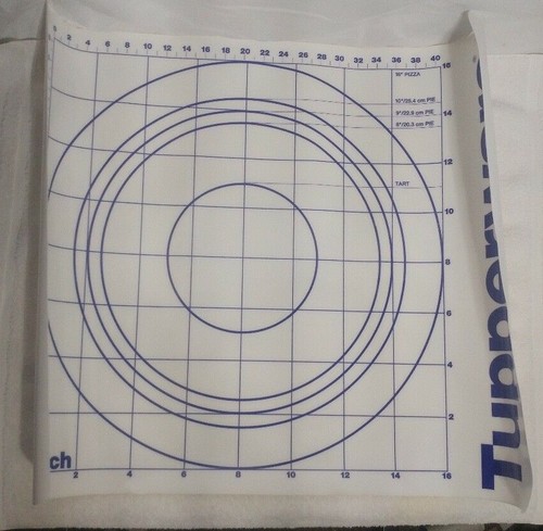 Vntg Tupperware Pastry Tart Pie up to 16" Pizza Mat. 18" H.  White - Picture 1 of 8