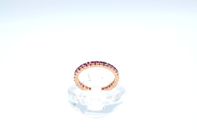 14k Rose Gold And Ruby Eternity/ Stackable Ring. 2.2 gr