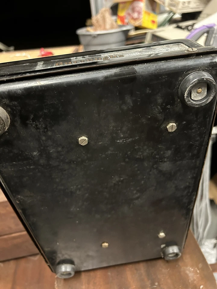 1920s Vintage Burroughs Portable Adding Machine Calculator Tape Register. - Image 4 of 4