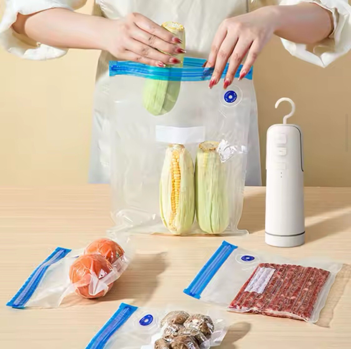 Machine sous vide mini scelleuse rechargeable portable 4 en 1 blanche pour aliments
