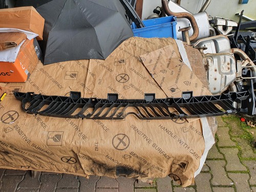 Original VW Touareg III CR Halter Heckstoßstange Mitte 760807863 Ab 07.2018