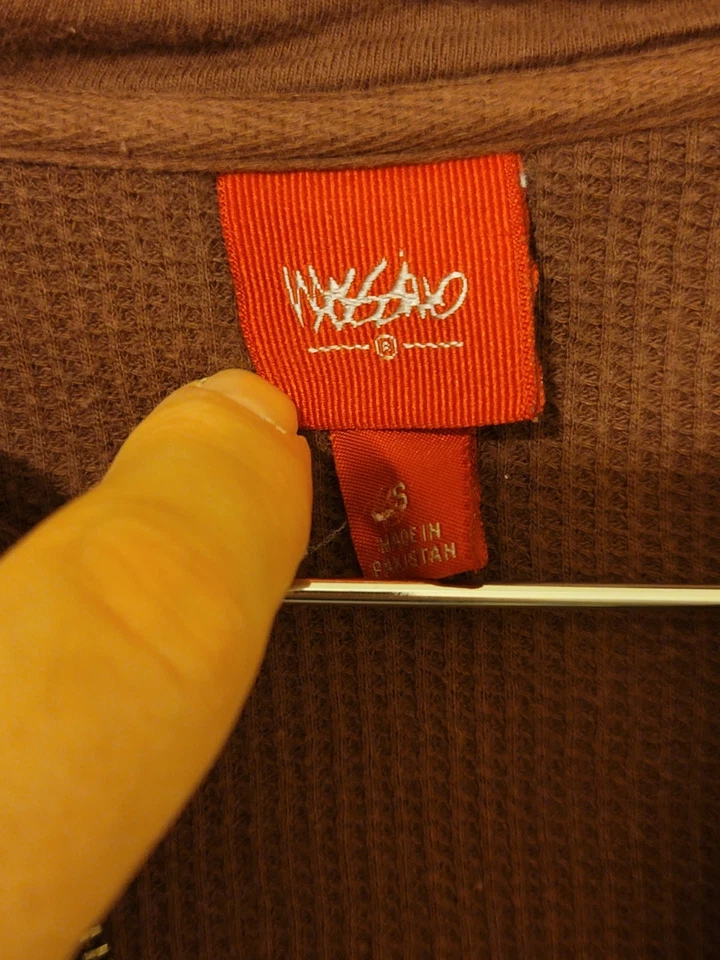 Mossimo Sudadera con Capucha Vintage Adultos Con Estrellas Color Borgoña Talla Mediana Foto 3 de 4