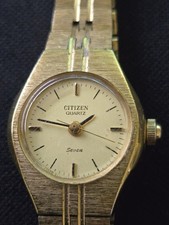 Orologio da polso analogico vintage Citizen Seven tono oro quadrante tondo non testato