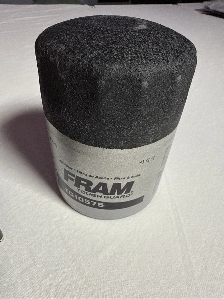 Filtro de aceite de motor FRAM Tough Guard TG10575 Foto 3 de 3