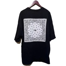 Dogg Supply by Snoop Dogg T-Shirt Black Bandana Fabric Patch Size Large