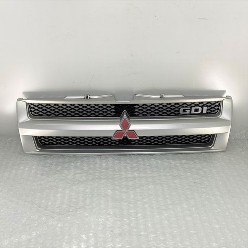 Rejilla radiador delantero para Mitsubishi SHOGUN PININ PAJERO PININ H66W 1.8 - Imagen 1 de 9