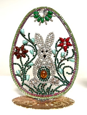 NICE   RHINESTONE    EASTER EGGS HUSAR.D  POSTAGE   WITH FEDEX B-3