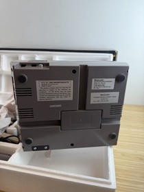 Juego de acci&oacute;n Nintendo Entertainment System excelente estado cib