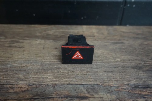 VW Touareg 7L Warnblinkschalter Warnblinklicht 7L6953235A switch warning lights