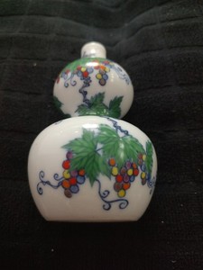 Small Chinese Antique Porcelain Gourd Vase