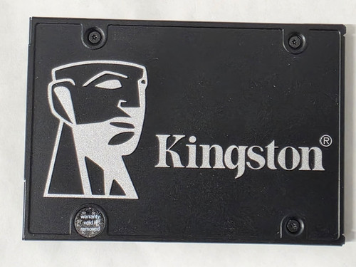 Kingston KC600 512GB SSD 2,5 Zoll SATA III 6Gb/s Intern Schwarz 99% Health