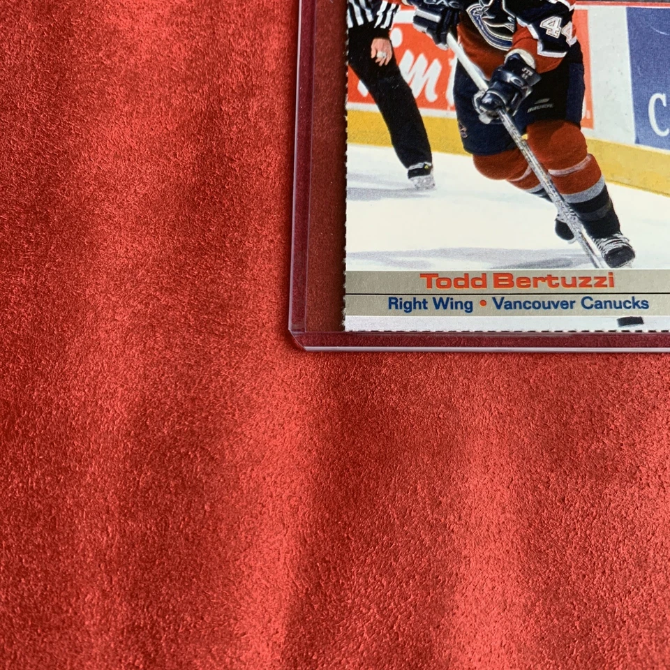 TODD BERTUZZI Rare Vancouver Canucks 2003 NHL Sports Illustrated for Kids SI - Image 3 of 4