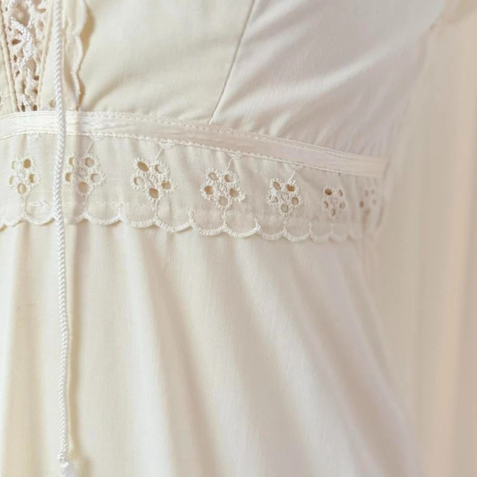 Vintage 1970s Gunne Sax Cream Lace Trim Maxi Prarie Dress size 7 - Image 3 of 4