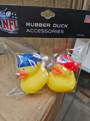 #ad BUFFALO BILLS NFL FOOTBALL 2 PACK RUBBER DUCKS BY AMICO JEEP $9.95