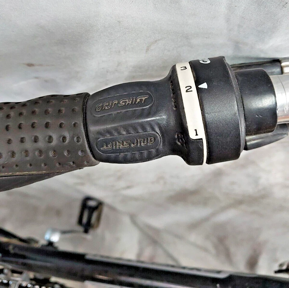 2005 Specialized Expedition Hybrid Bike Small 14" Shimano V-Brakes USA Shipper:) - Image 4 of 4