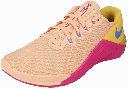 Nike Womens Metcon 5 Coral Pink Yellow 