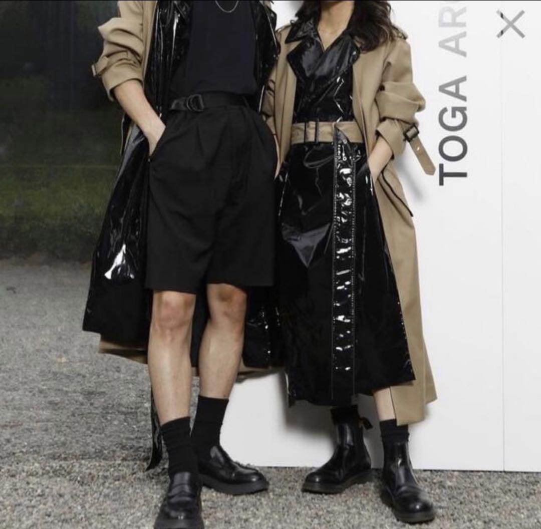Stylish Toga HM D Trench Coat for Men Elegant Docking Design