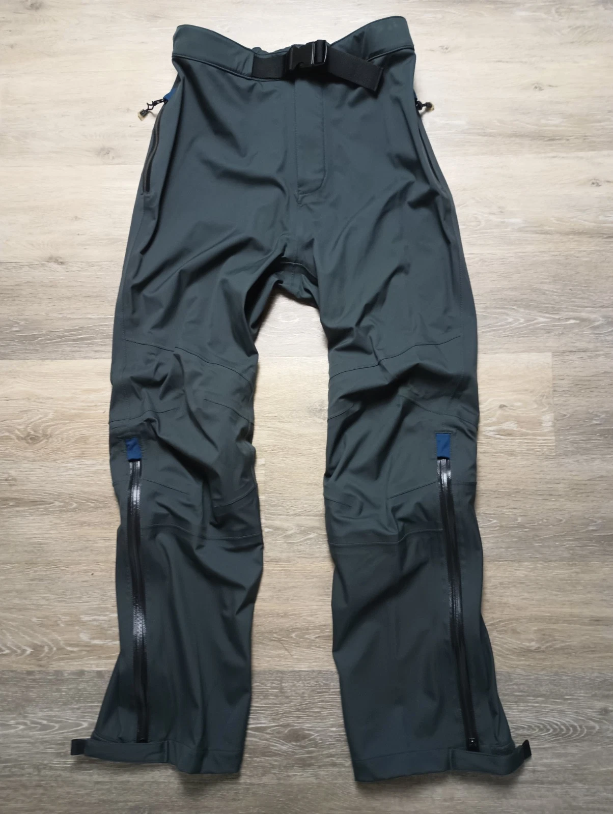 Cabelas Rain Pants Mens Small Gore-Tex Shell Waterproof Outdoor Hunting Hike
Opens in a new window o