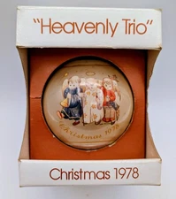 Vintage Schmid 1978 'Heavenly Trio' by Sister Berta Hummel Christmas Ornament