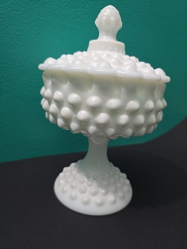RARE FENTON MILK GLASS HOBNAIL PEDESTAL COMPOTE / CANDY DISH W/Lid - Picture 8 of 8