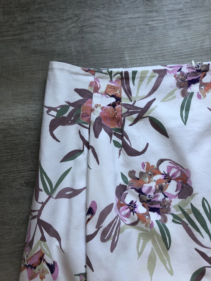 Joe Fresh Floral Skirt Size 14 - Image 2 of 4