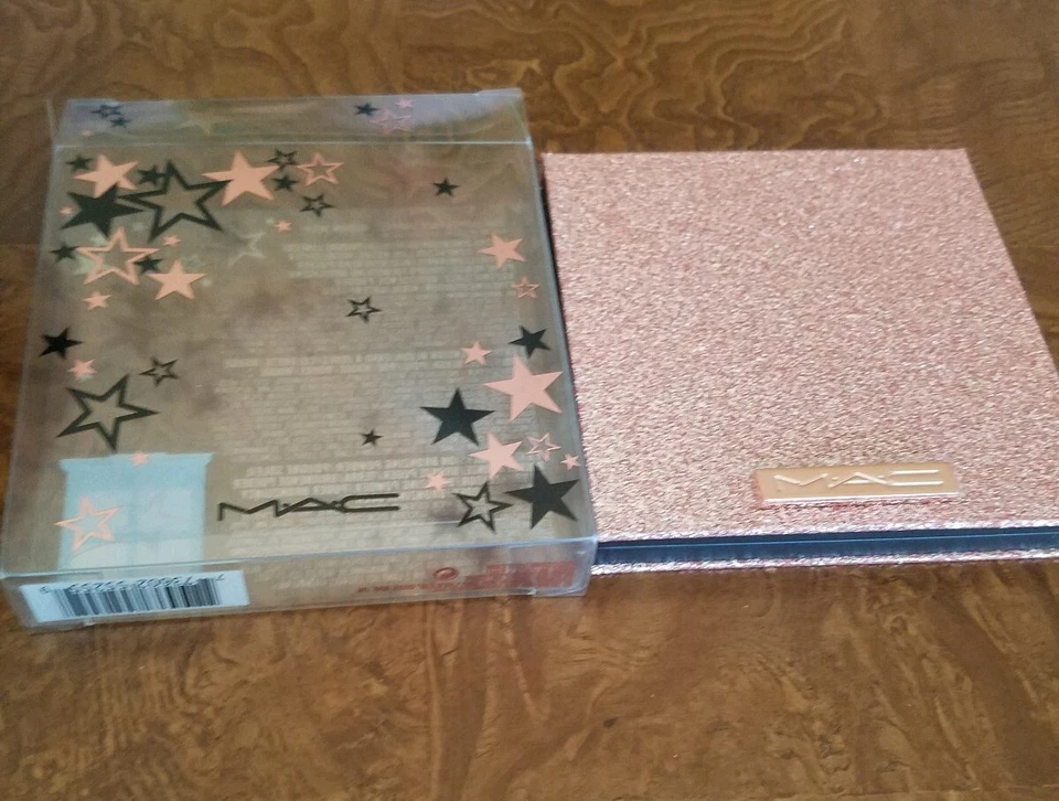 MAC Cosmetics 2019 Holiday Star Dipped Highlighting Medium Deep Bronzer Compact - Image 2 of 4