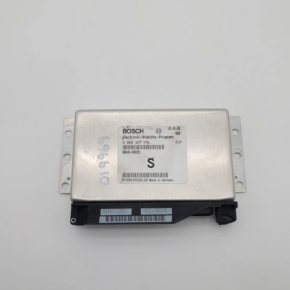 2000 2001 2002 2003 Toyota Sienna XLE 3.0L Chassis ESP Control Module 8954108020 - Image 3 of 4