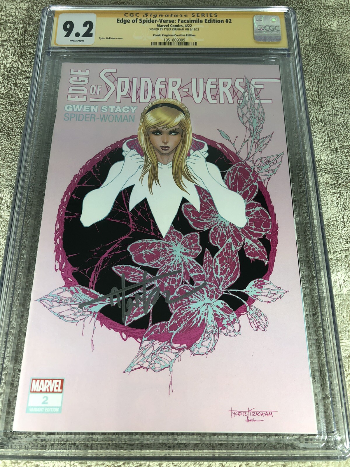 Edge of SPIDER Verse 2 CGC 9.2 1st Spider Gwen Stacy CK Kirkham Variant ...