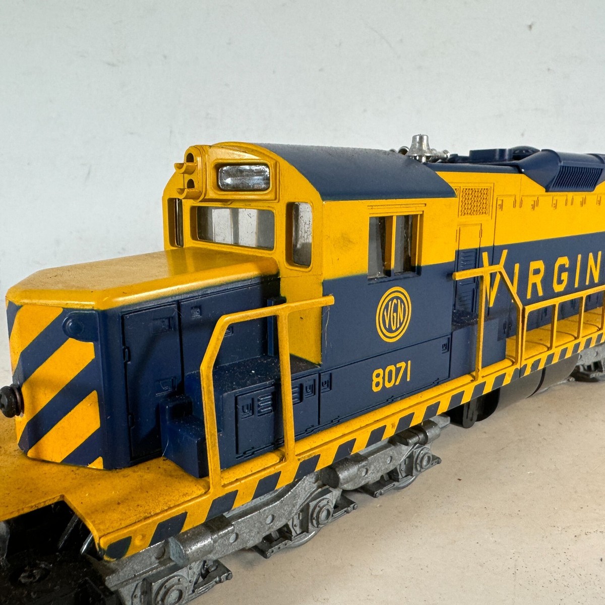 Lionel 6-8071 O Gauge Virginian VGN Blue Yellow SD-18 Diesel