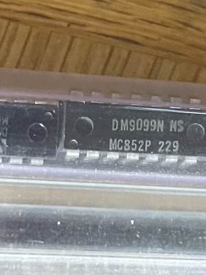 A lot of TWO (2) NOS National Semi MC852P , DUAL J/K FlipFlop DTL ,  PDIP14.