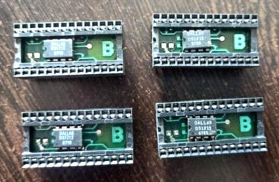 4 Pcs lot Dallas DS1213B  Semiconductor Nonvolatile Controller IC 28 Pin DIP.