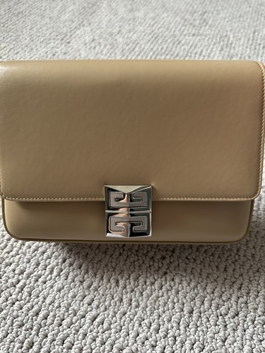 Givenchy 4G Box crossbody Bag Beige Leather Gold Hardware Excellent Condition