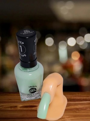 Sally Hansen * ~ ELECTRI-LIME~