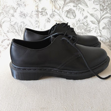 Dr. Martens 14345 Black 3 Eyelet Smooth Leather Oxford Shoes Men 8/Women 9 NWOB