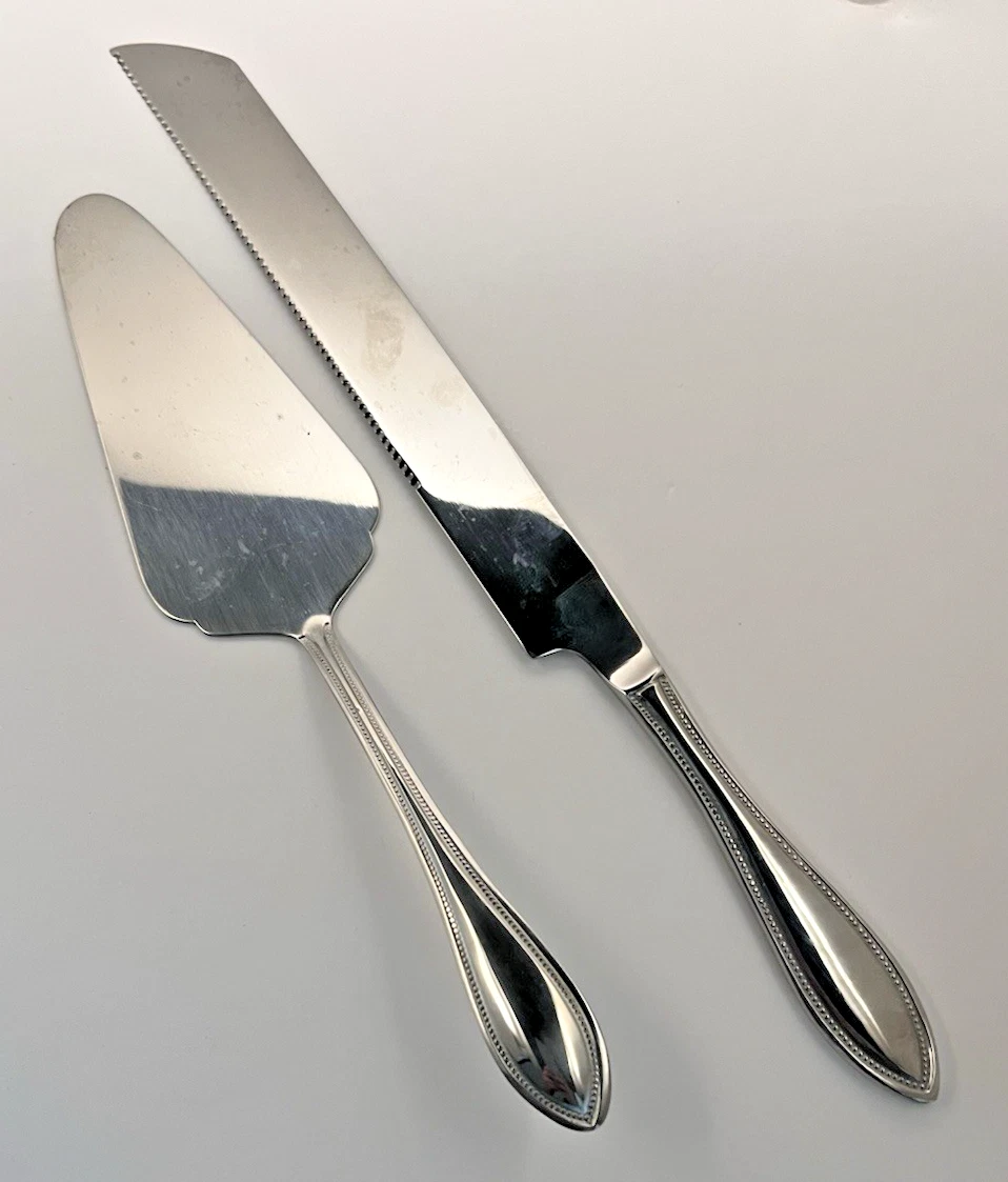 2-Piece Premium Cake Cutting Set Knife Server with Serrated Design International