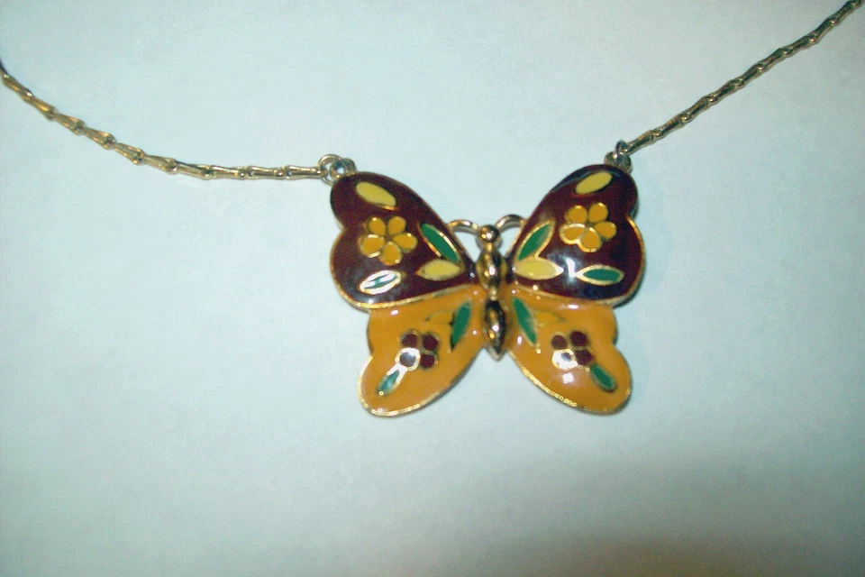 Collar Colgante MARIPOSA CLOISONNÉ Vintage con Flores y Pétalos, Tema Otoño Foto 3 de 4