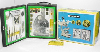 Tasco Deluxe Microscope Set 50x-900x Wood Case w/ Accessories Model 962 1977