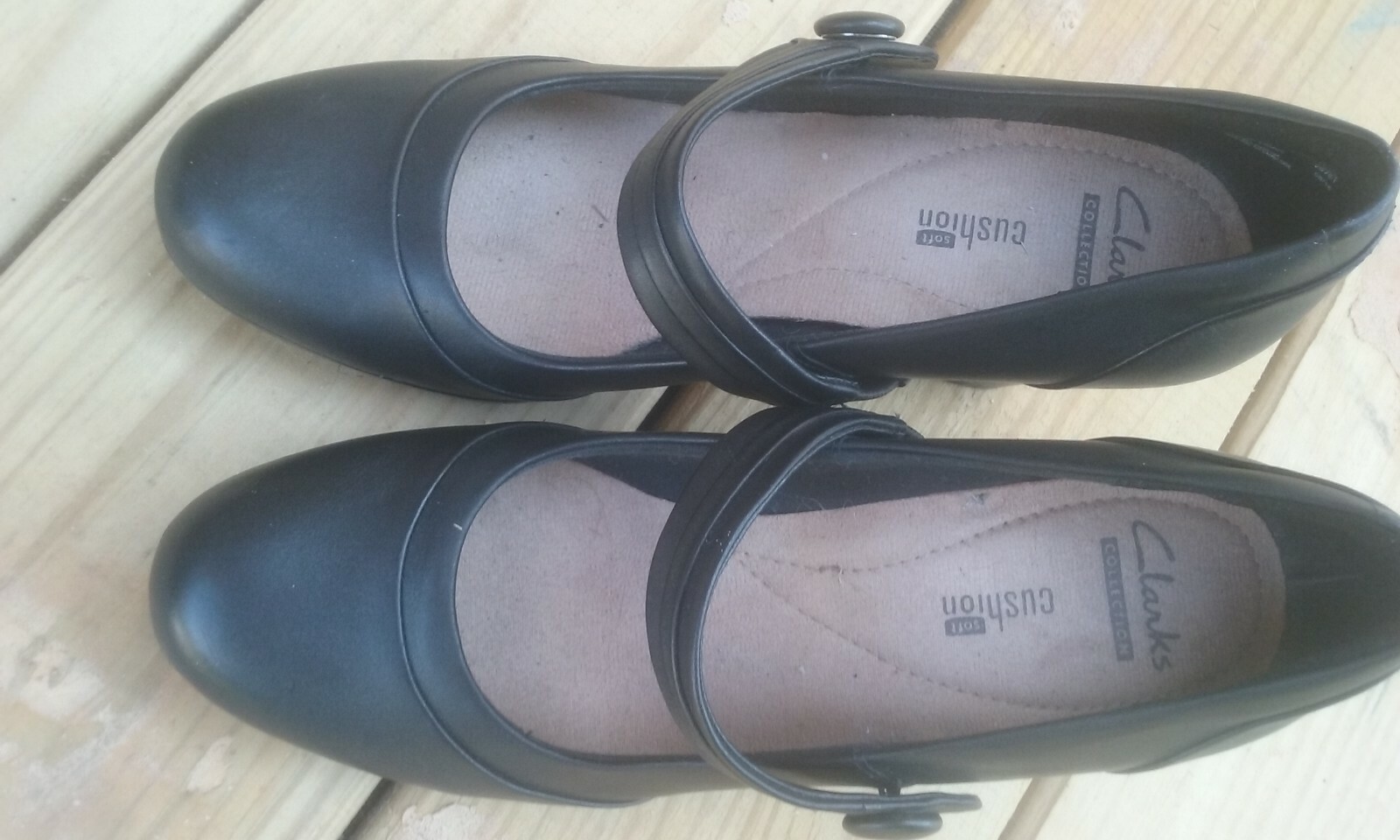 clarks soft cushion heels