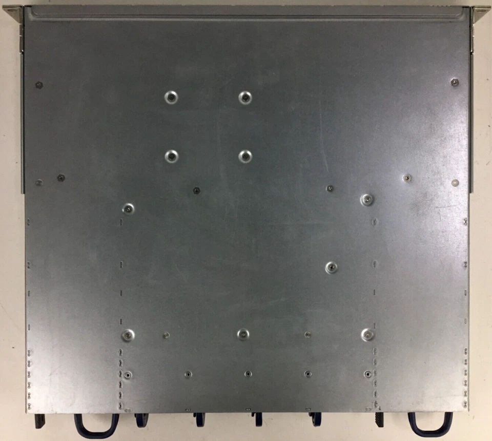 Conmutador Arista DCS-7050QX-32-R 32x 40 Gig QSFP+ 2x PWR-460AC-R Capa 3 Foto 3 de 4