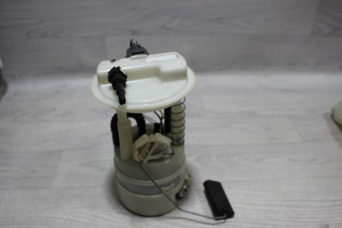 Kraftstoffpumpe Benzinpumpe Tankgeber Nissan Micra K12 Bj,07